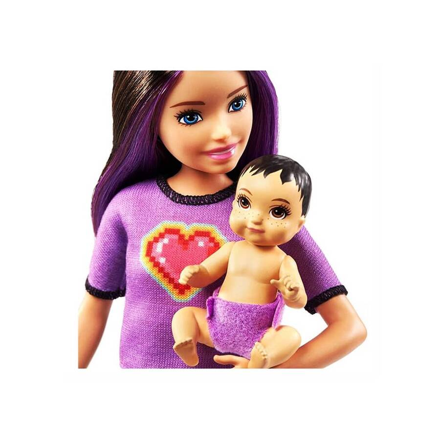 Barbie Bebek Bakıcısı Skipper