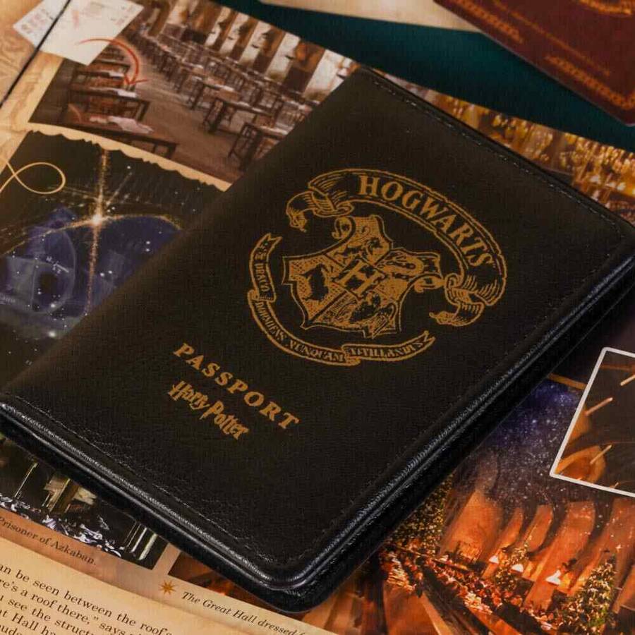 Wizarding World - Harry Potter Pasaport Kılıfı - Hogwarts