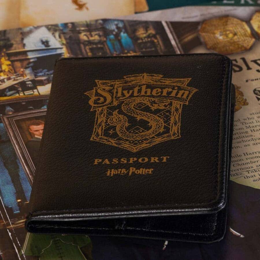 Wizarding World - Harry Potter Pasaport Kılıfı - Slytherin